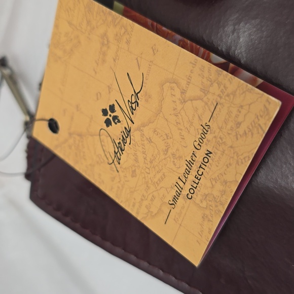 NWT Patricia Nash Marene Floret Twist Lock Red Patent Bi Fold Leather Wallet - Picture 12 of 16